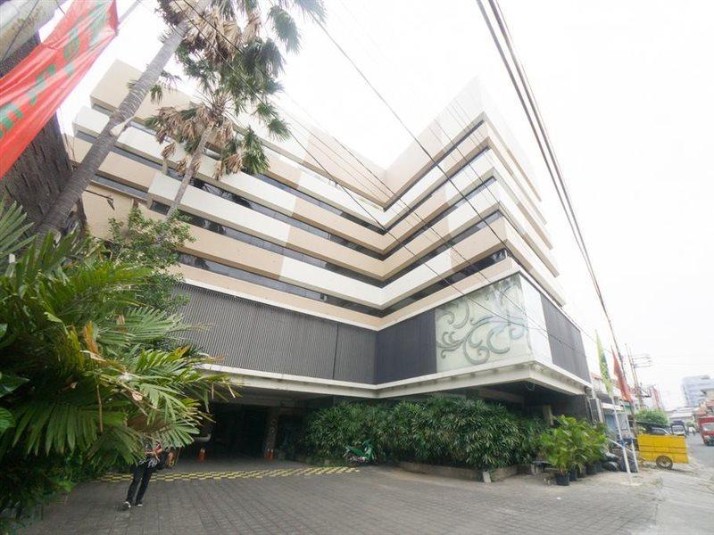 New Grand Park Hotel Surabaya Exterior foto