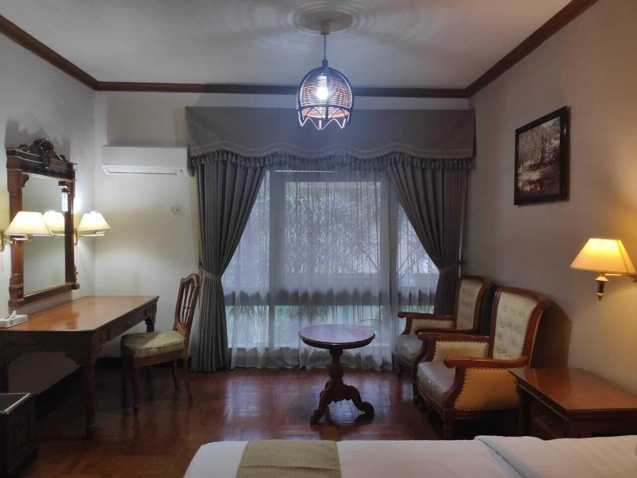 New Grand Park Hotel Surabaya Exterior foto